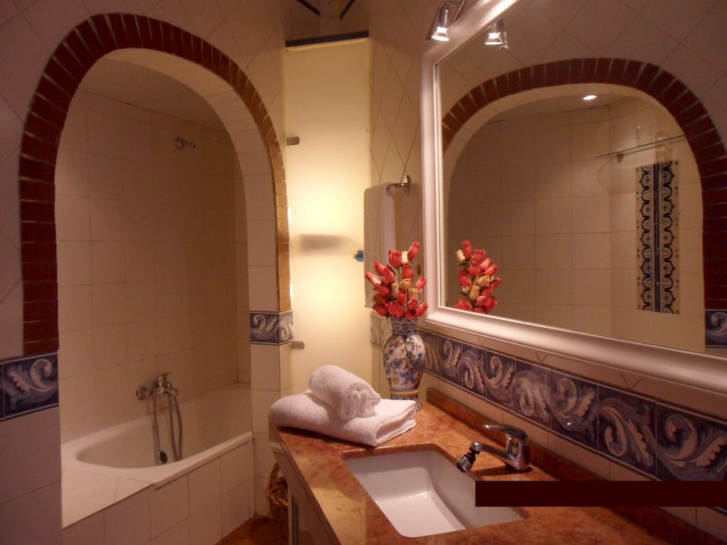 Istanbul Hostel Lisbon Bagian luar foto